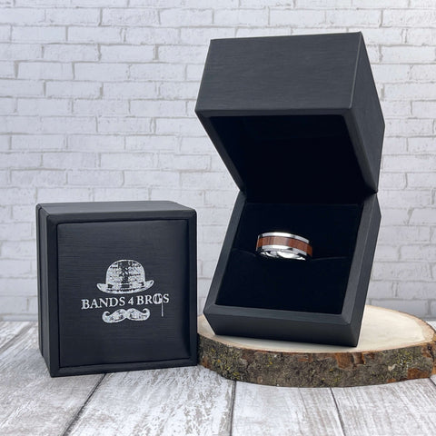 Image of The Rocks | Men's Wedding Band