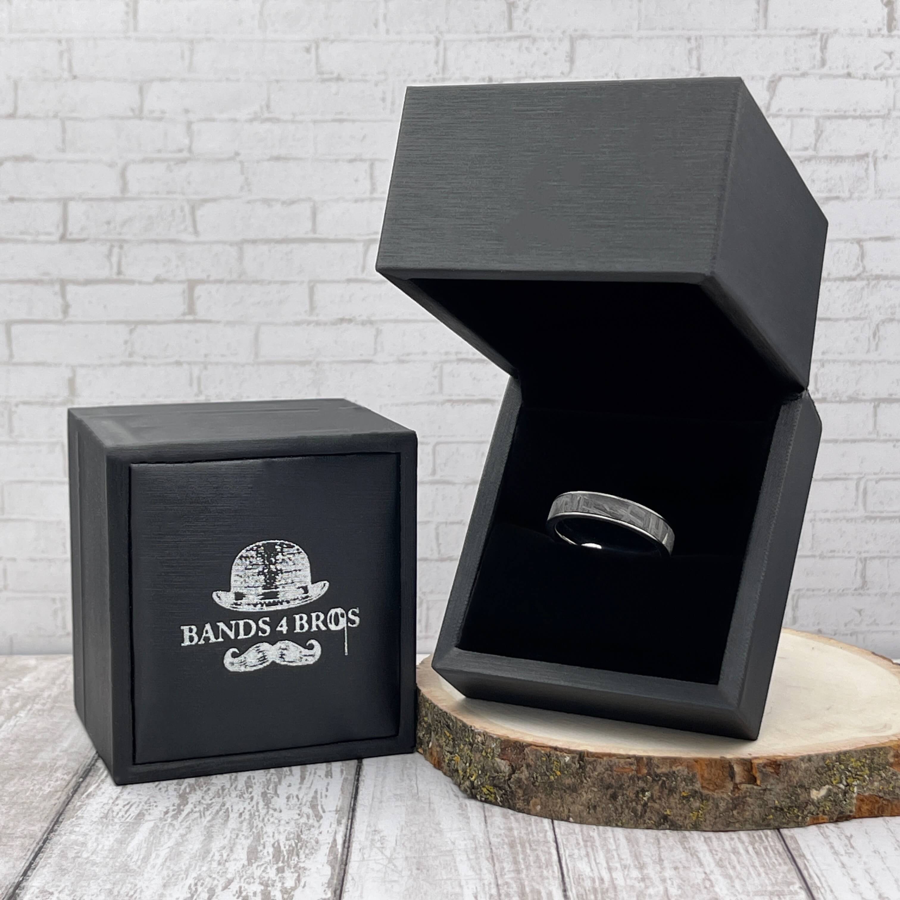 The Orion | Men's Wedding Band