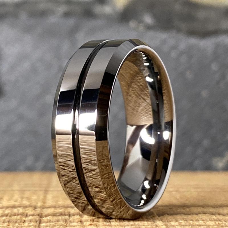Men's Wedding Band With Black Inlay Close Up | The Diplomat