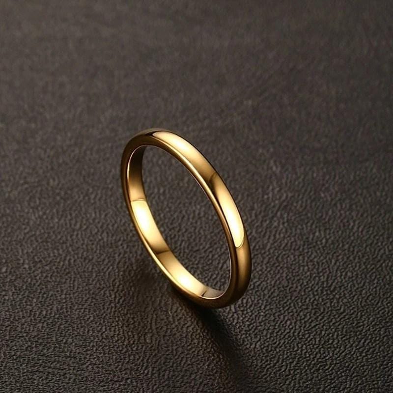 Thin Gold Men's Tungsten Wedding Band | The Arthur